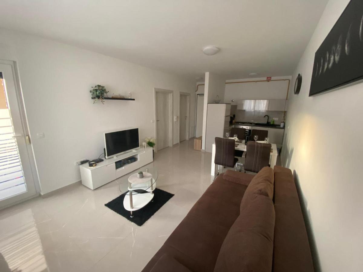 Appartement Apartman K&D à Zadar Extérieur photo