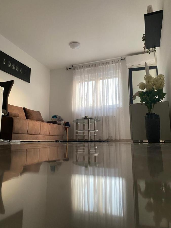 Appartement Apartman K&D à Zadar Extérieur photo
